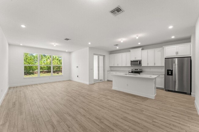 Building Photo - 3567 NW Solange Ct