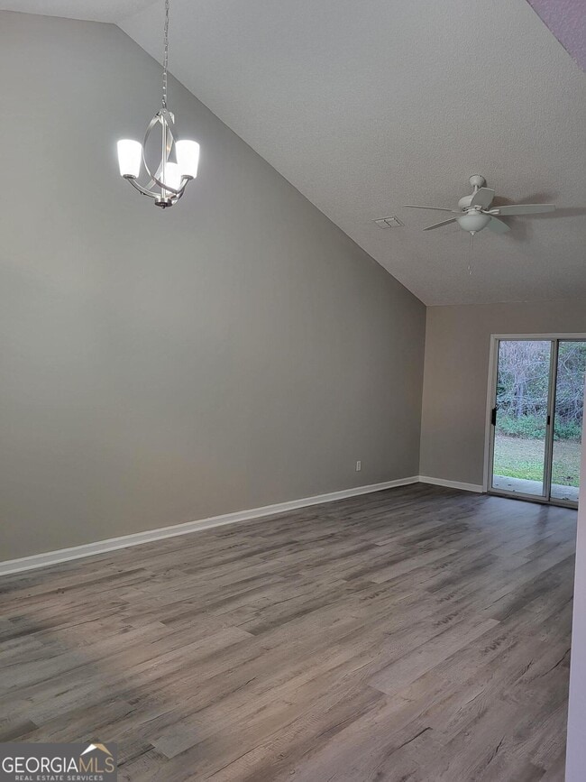 Building Photo - 319 Madison Ave