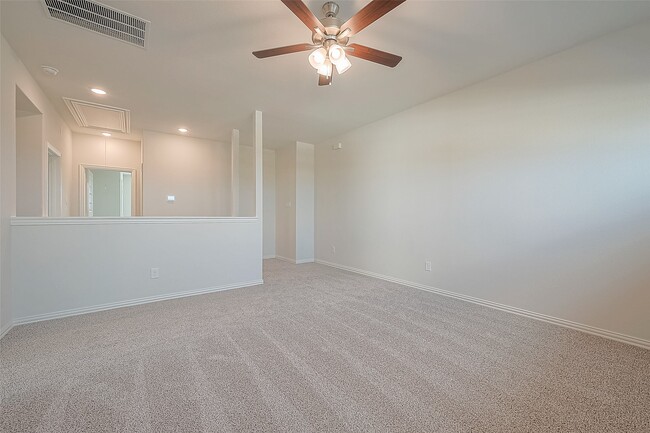 Building Photo - 27966 Western Crk Ct