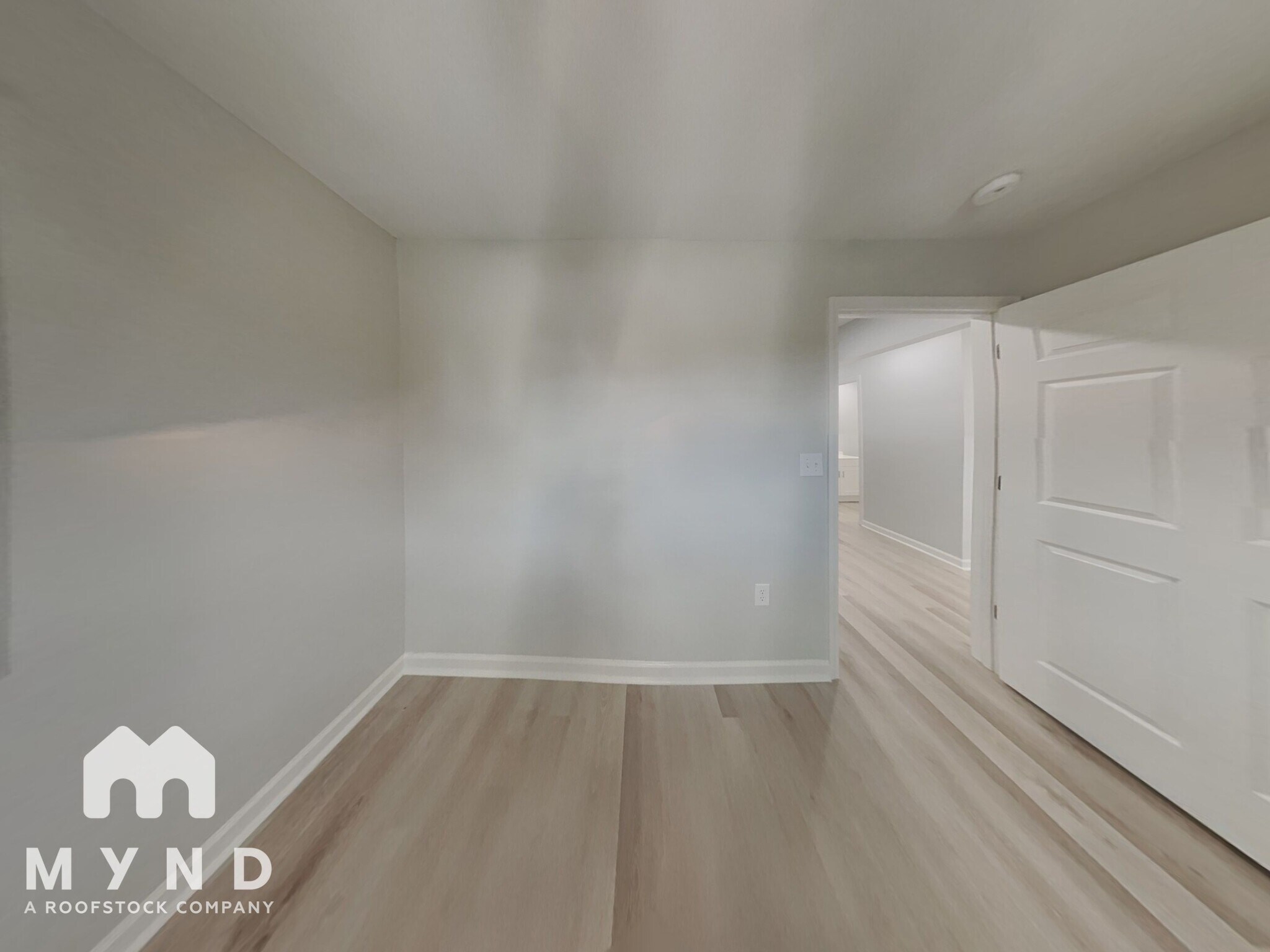 Building Photo - 900 Chalmers St