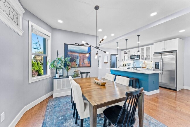 Building Photo - 76 Condict St