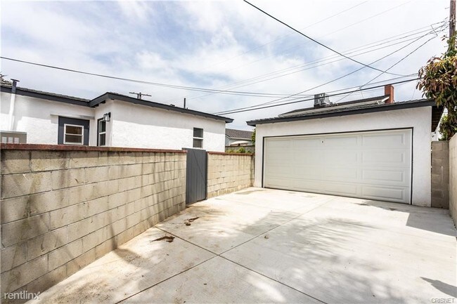 Building Photo - 4 br, 3 bath House - 2658 Colby Ave