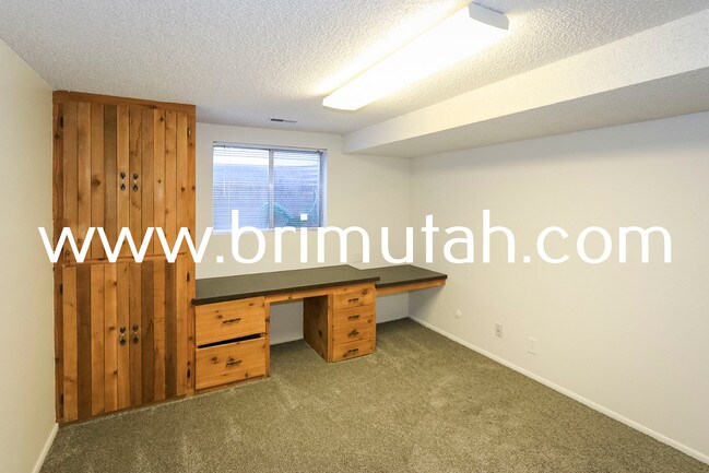 Building Photo - 3671 S 2245 E