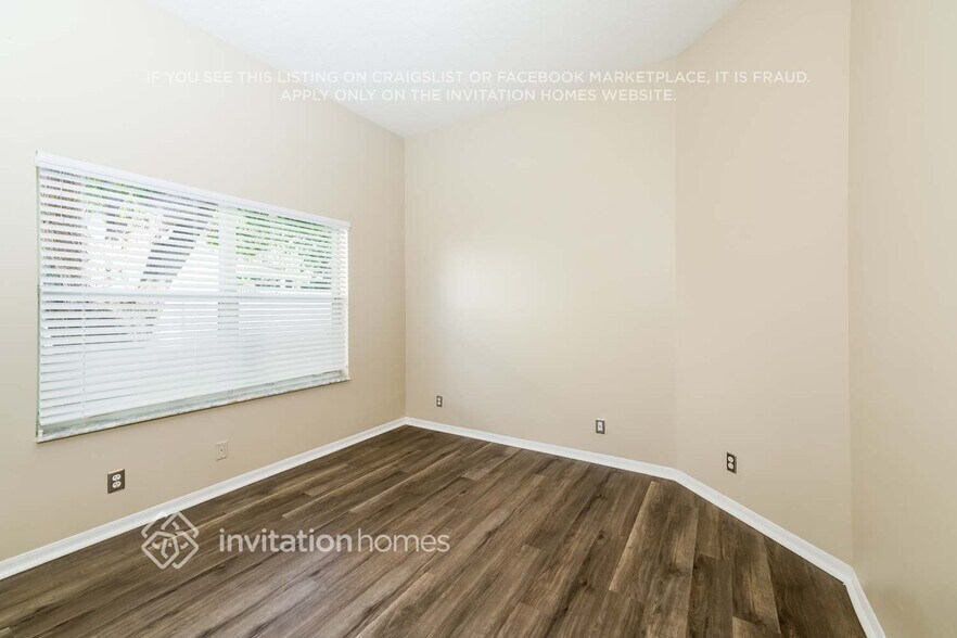 Building Photo - 3746 Old Lighthouse Cir