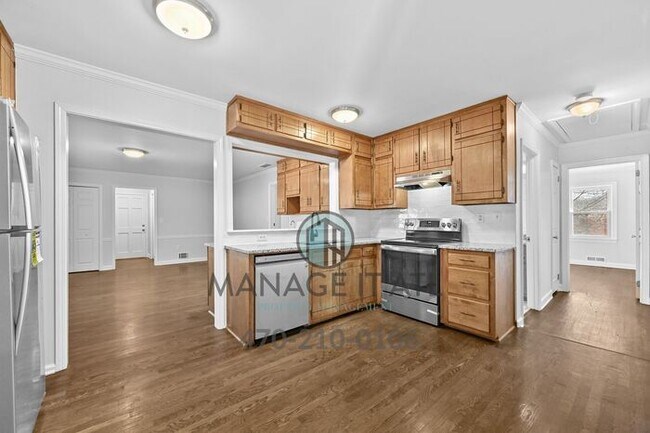 Building Photo - Beautifully renovated 3 bedroom house in Tucker, GA!
