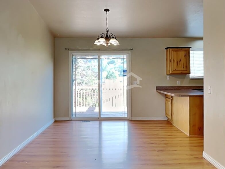 Building Photo - 1625 E Bateman Way