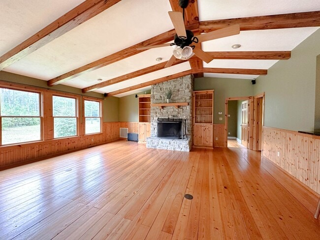 Building Photo - 2600 Dover Rd