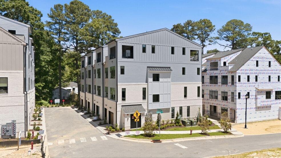 Building Photo - 403 Chatham View Rd
