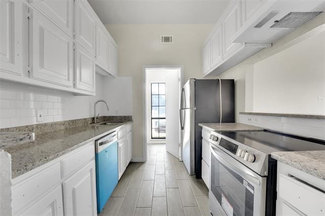 Building Photo - 405 S Las Vegas Trail