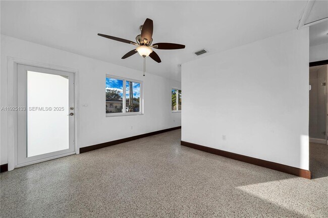 Building Photo - 3471 SW 3rd St