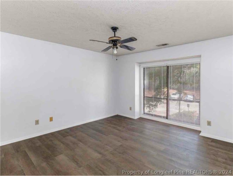 Building Photo - 1904 Tryon Dr