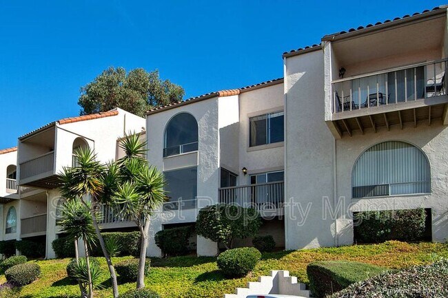 Building Photo - 914 Caminito Madrigal