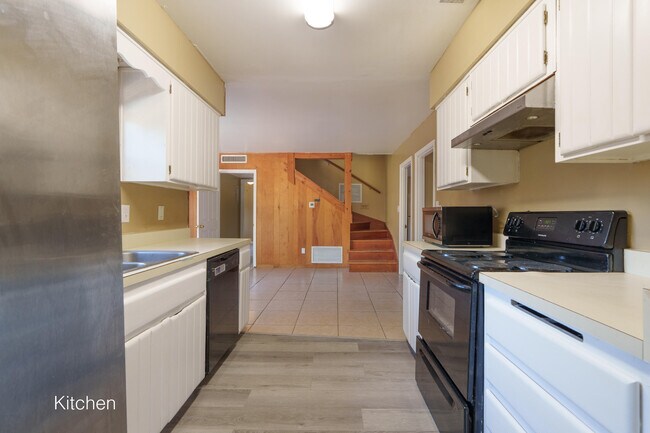 Building Photo - 3515 NW 8th Ave