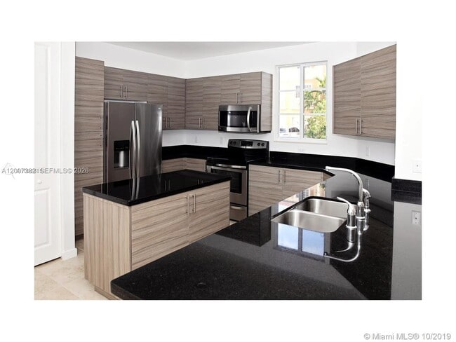 Building Photo - 2735 SW 81st Terrace