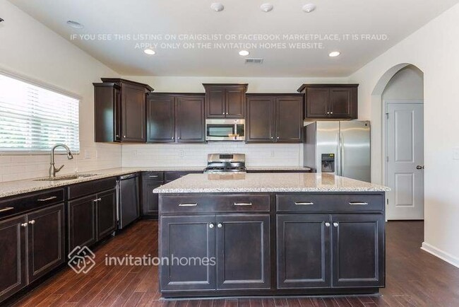Building Photo - 9915 Wrigley Dr