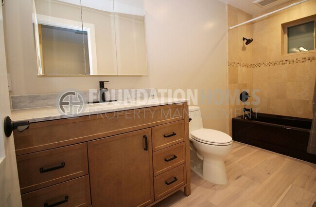 Building Photo - Modern Mill Valley Retreat - Washer/Dryer ...