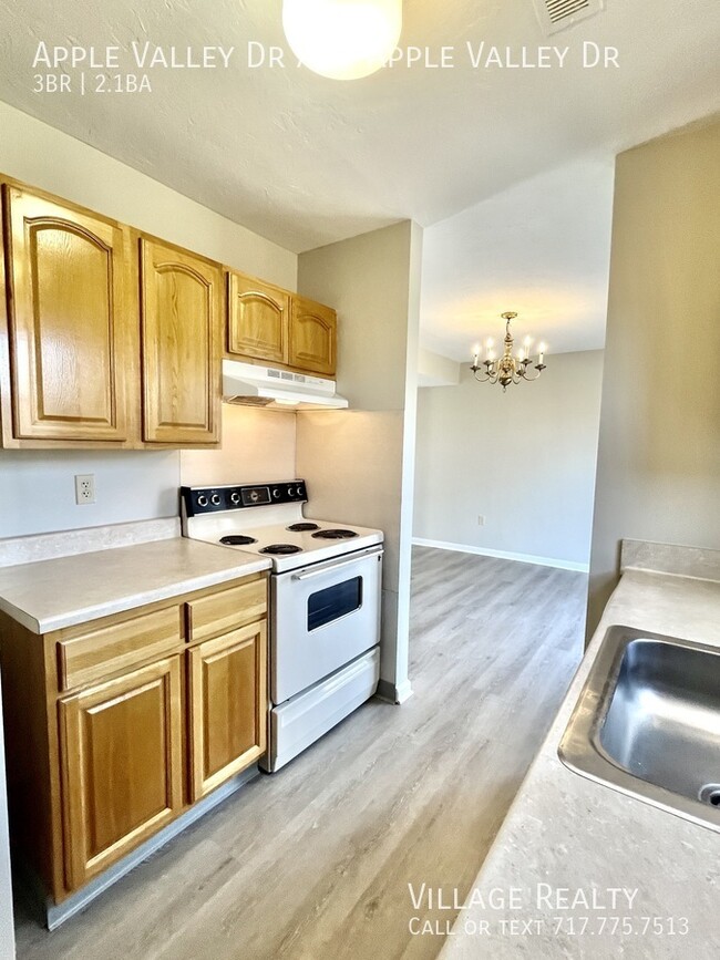 Building Photo - 1114 Apple Valley Dr