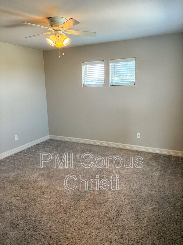 Building Photo - 3701 Nahid Ct