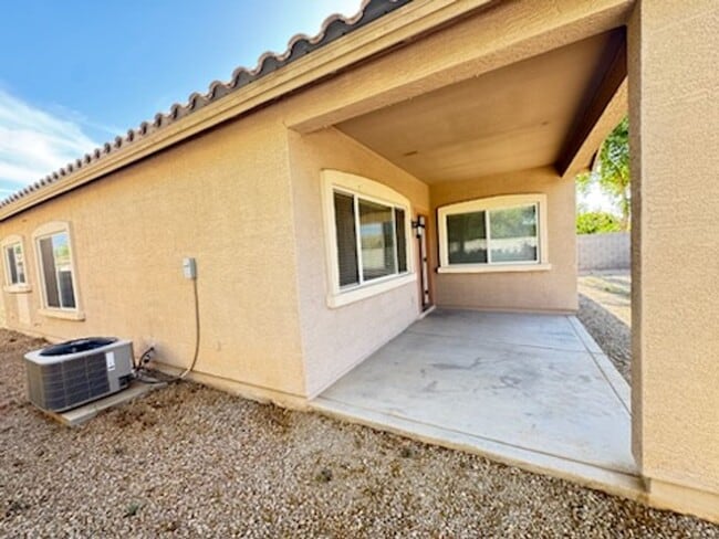 Building Photo - Chandler 4 bed 2 bath