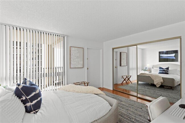 Building Photo - 3301 Bayshore Blvd