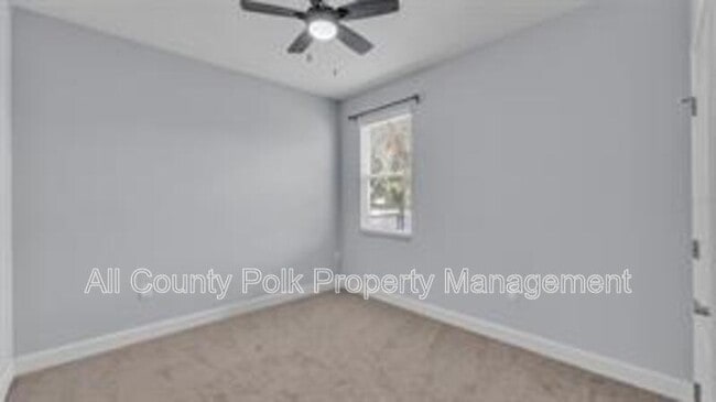 Building Photo - 1095 Woodland Oaks Dr