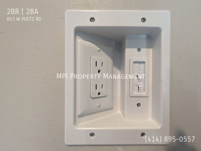 Building Photo - 853 W. Puetz Road - 2 Bedroom, 2 Bathroom ...