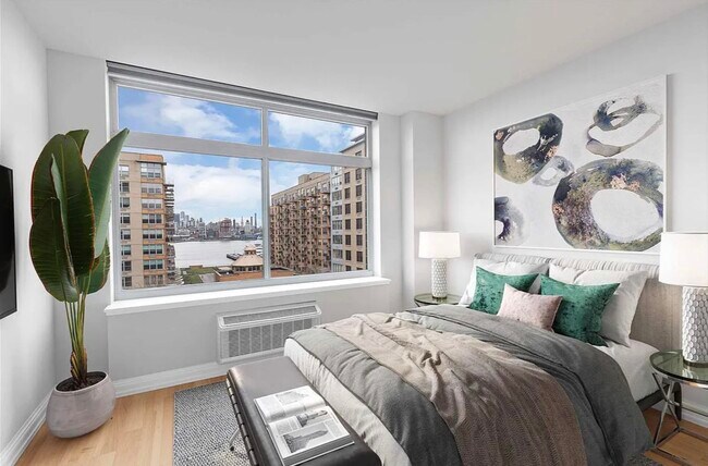 Building Photo - 1400 Hudson St