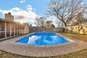 Building Photo - 10535 Breeds Hill Dr