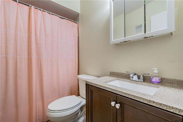 Building Photo - 13608 S Village Dr