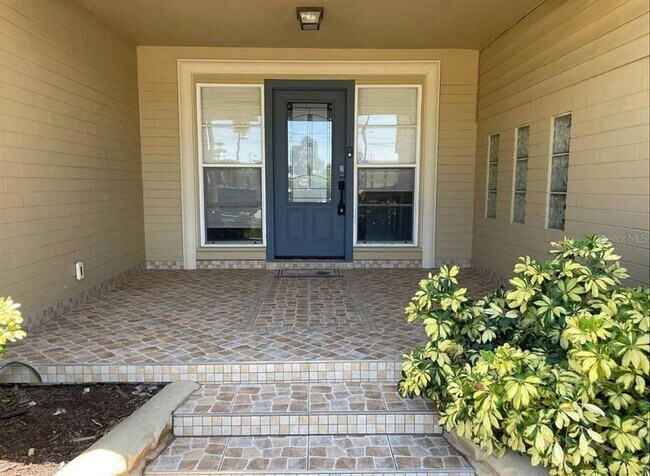 Building Photo - 582 Revilo Blvd