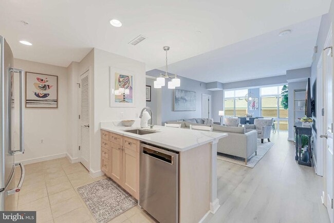 Building Photo - 11990 Market St