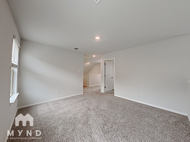 Building Photo - 5709 Pleasanton Pkwy