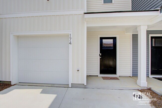 Building Photo - 174 Haventree Ct