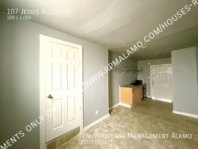 Building Photo - 107 Jesus Alley