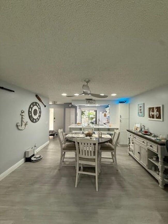 Building Photo - 131 Manchineel Ct