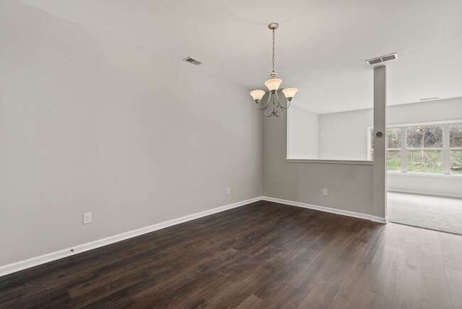 Building Photo - 3205 Blue Springs Trace