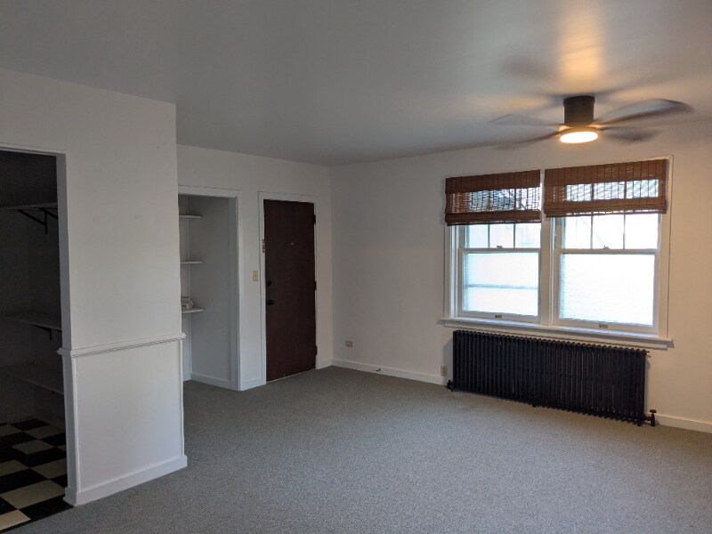 Building Photo - 2274 S Market St