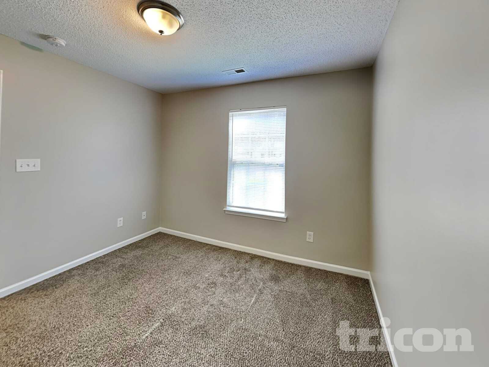 Building Photo - 2981 Champion Ln SW