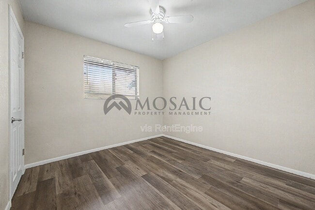 Building Photo - 1531 W 7th St