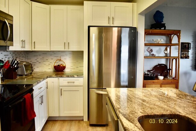 Building Photo - 15 Cartagena Ct