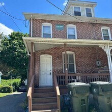 Building Photo - 129 1/2 E Cleveland Ave