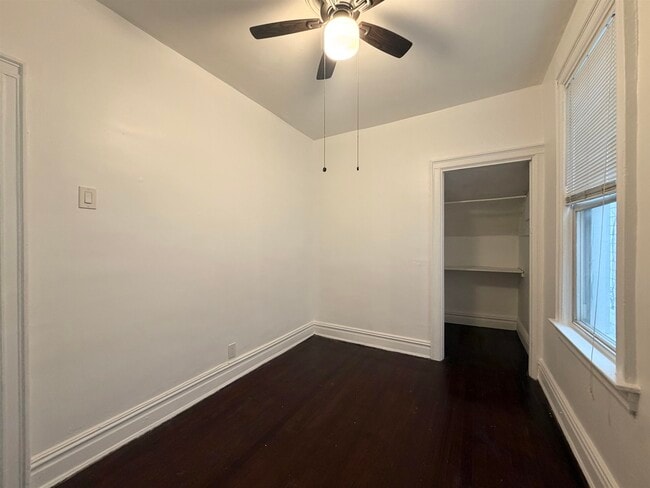 Building Photo - 152 Clendenny Ave