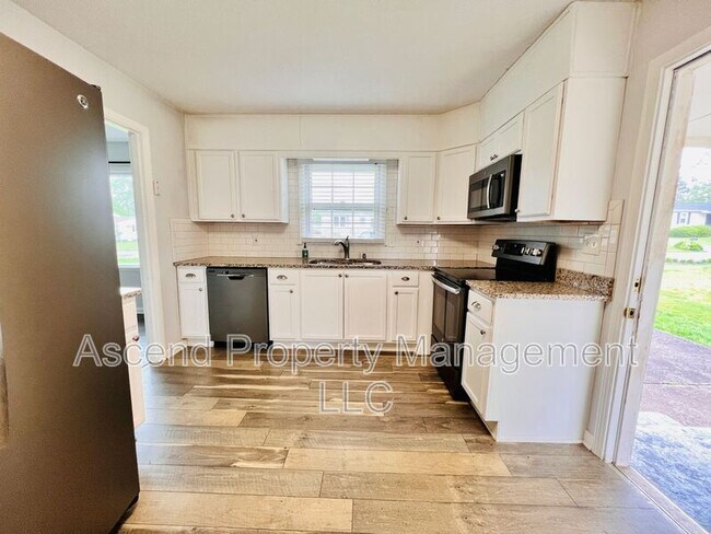 Building Photo - 4610 Leslie Ln