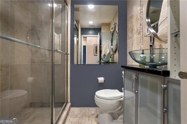 Building Photo - 1984 Mcjenkin Dr NE