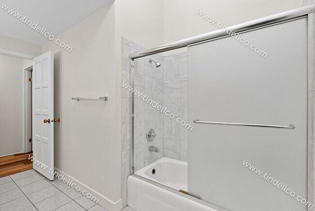 Building Photo - Spacious 2 Bedroom, Pet Friendly Sylvan To...