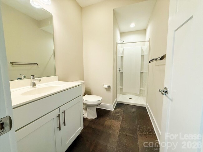 Building Photo - 1424 W 4th St