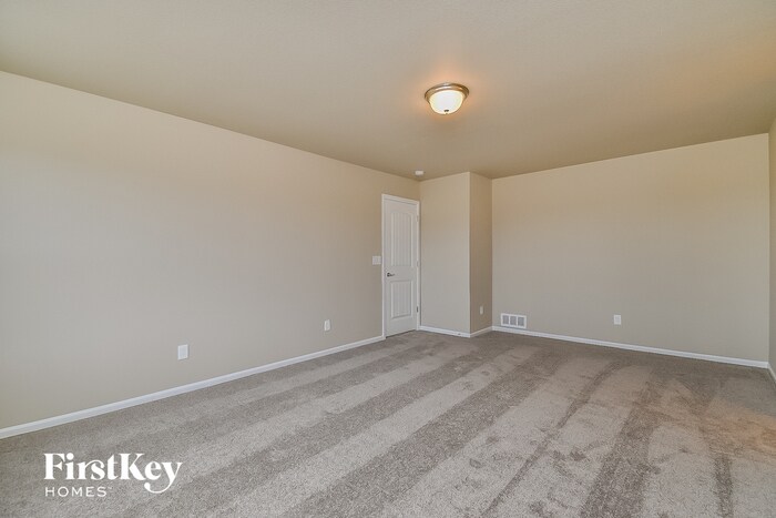 Building Photo - 10225 Luneth Dr
