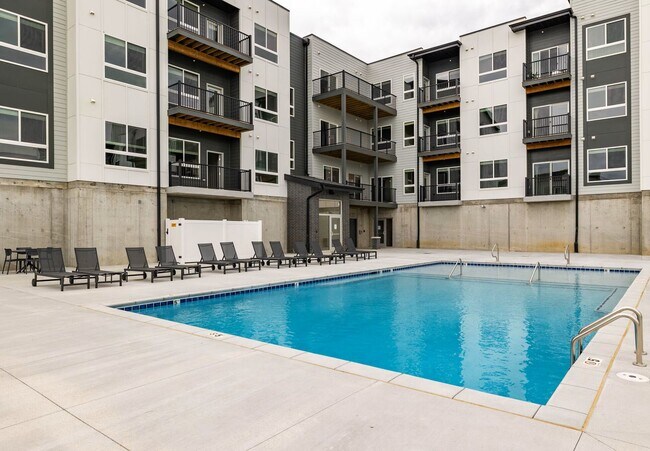 Building Photo - Vervain-1 Bedroom + Den B