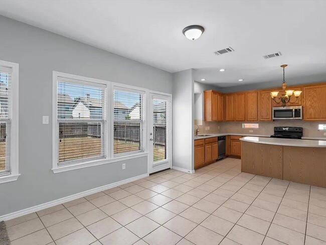 Building Photo - 2820 Mission Tejas Dr