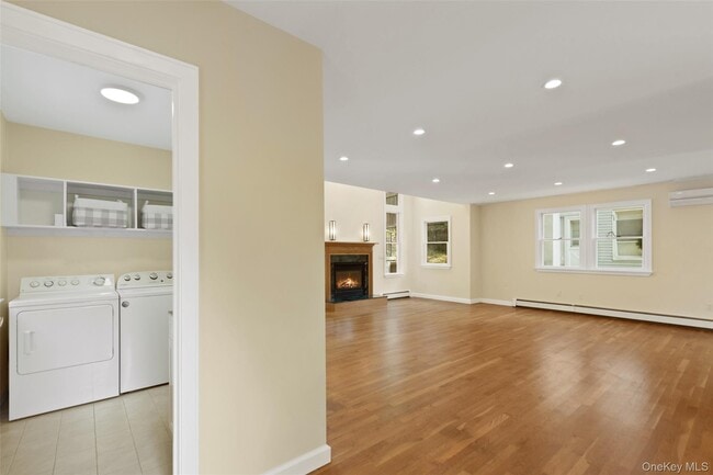 Building Photo - 65 Eiler Ln